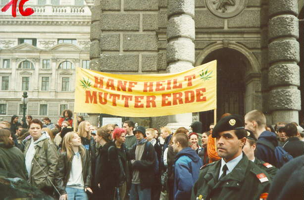 HANFFEUER-16